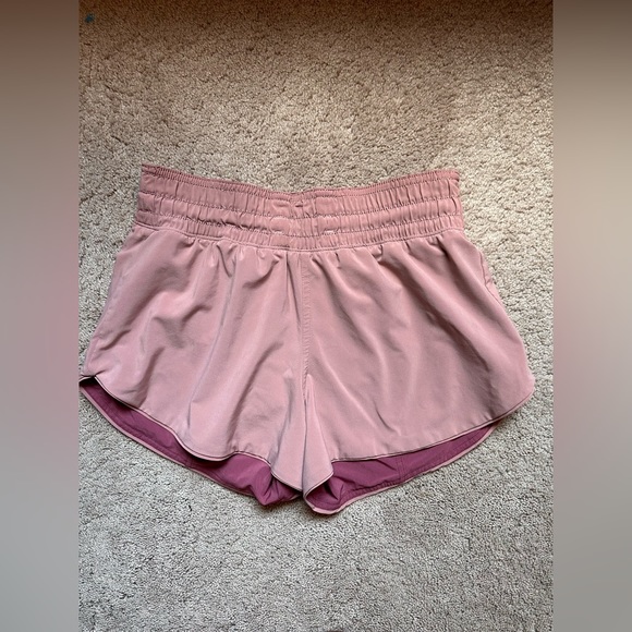 Lululemon Choose A Side Short *3" - Picture 6 of 10